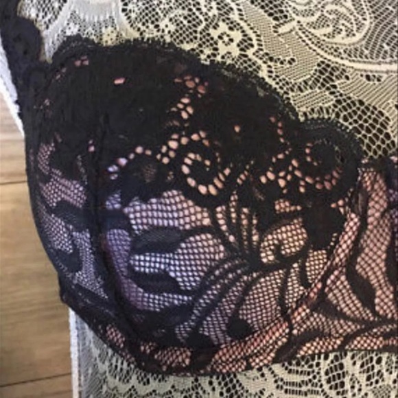 SOLD SOLD SOLD Victoria Secret 34C Push Up Bra - Picture 4 of 4